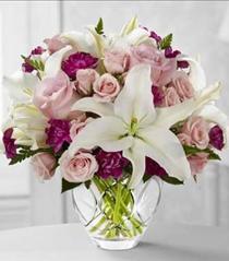 FTD Mother's Day Flowers - The FTD Perfect Day Bouquet - 13-M6 Photo of The FTD Perfect Day Bouquet - 13-M6