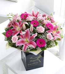 Fresh Cut Flower Bouquets - Extra Large Pink Radiance Hand-tied - 500347 Photo of Extra Large Pink Radiance Hand-tied - 500347