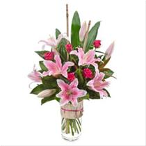 Roses Fresh Roses - Modern Bouquet of Oriental Lilies & Roses in a Vase - AUS359 Photo of Modern Bouquet of Oriental Lilies & Roses in a Vase - AUS359