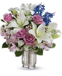 Vase Arrangements - Teleflora's Garden Of Dreams Bouquet - TEV28-3 Photo of Teleflora's Garden Of Dreams Bouquet - TEV28-3