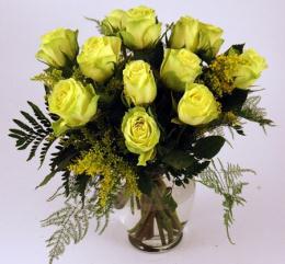 Valentines Gifts Men - Green Roses Vased - GRNROSES Photo of Green Roses Vased - GRNROSES