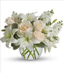 Easter Floral Arrangements - Isle of White with vase - T55-3 Photo of Isle of White with vase - T55-3